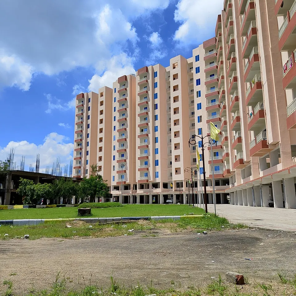 3 BHK Flat / Apartment for Rent in Peoples High Rise, Bhopal